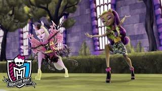 Hybrids Clip from Freaky Fusion | Monster High