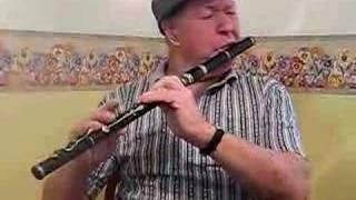 Kevin Henry playing Irish Reels on the Wooden Flute