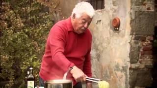 Two Greedy Italians - Bucatini all'amatriciana