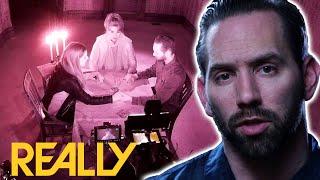 Conducting A Seance With An Expert Psychic Medium | Paranormal Lockdown