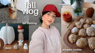 it's fall in my book  baking, fall finds (decor + clothing) / VLOG