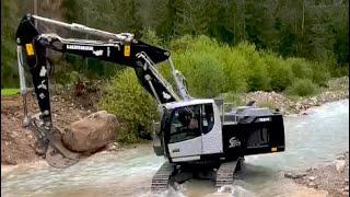 LIEBHERR 924 || SPOSTAMENTO MASSI da SCOGLIERA nel FIUME