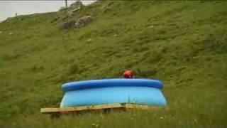 impossible waterslide jump saut glissade d'eau impossible