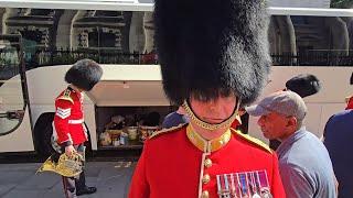 SIX KING'S GUARDS ALMOST SLIP OVER CROSSING THE STREET George Washington REFERBISHMENT CEROMONEY