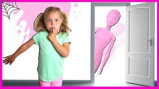 Kin Tin VS GIANT Color Reveal Chelsea Doll! Barbie Pretend Play