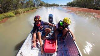 Racing Souped-Up 30hp Dinghies - Riverland Dinghy Derby