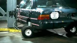 1995 Toyota Corolla FMVSS 214 Side Pole Crash Test