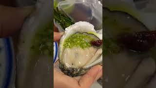 Thai way of eating FRESH OYSTER ️ taste buds awakening experience.