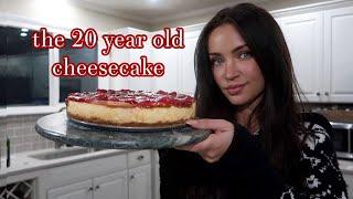 THE 20 YEAR OLD CHRISTMAS CHEESECAKE VLOG ️