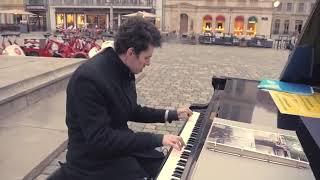 FUNNY PIANO MEDLEY at Dresden Frauenkirche - THOMAS KRÜGER