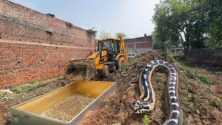 Anaconda Gaint Snake Found In JCB Working Place | Loading Mud With Big Snake During In Soil | #snake