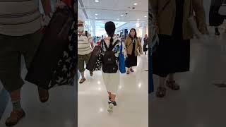 WALKING INSIDE TELFORD PLAZA HK