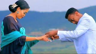 AWALE ADAN & MISS XIIS  | QAYRKEY WAAN DHAAFAYA  | New Somali Music Video 2020  (Official Video)