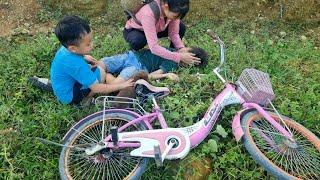 Harvest tea leaves to sell at the market.Help the boy who had an accident and bring him home safely