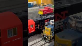 Providence northern train race #train #modeltrains #railroad #railway #railfanning #staind