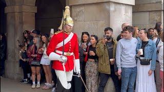 Thousands of Tourists in SHOCK to Witness this ( 7ft Guard makes way at horse guards)