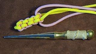 Alternate Crown Sinnet - How to Tie a Crown Knot Simple Decorative Paracord Lanyard