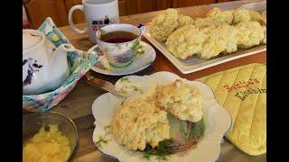 PINEAPPLE TEA BUNS - Bonita's Kitchen