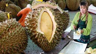 Pretty woman with great durian fruit cutting skills Thailand Market ทุเรียนโคราช THAI STREET FOOD