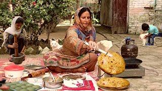 VILLAGE LIVING l Making Aloo Gobi Paratha in Mud House | Village Sham