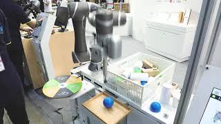 TM Robot демонстрирует 2D и 3D зрение