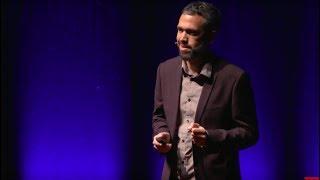 A UNIVERSAL CROSSROAD THROUGH A WILDLIFE PHOTOGRAPHER’S LENS | Roie Galitz | TEDxWexford