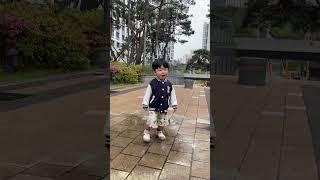 비만오면 집에를 안가요 ㅋㅋㅋ ️ 雨の日は外でずっと遊びたいな️ #shorts #baby #아기 #한일커플