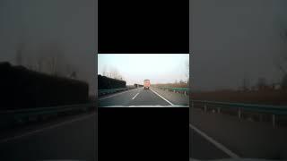 무리하게 추월하다 결국...#교통사고 #교통안전 #안전사고 #안전운행 #안전교육 #shorts #추천