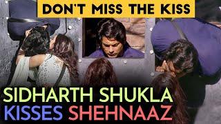 Sidharth Shukla Aur Shehnaaz Ki First KISS! Bigg Boss 13 LIVE | SidNaaz | Box Office India