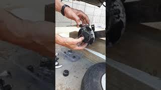 How to change wheel bearings on an Erde trailer using a hub pulley or hub puller