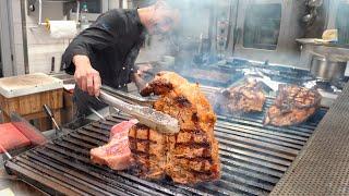 EXTREME Street food in Italy - HUGE FLORENTINE STEAK + Italian street food tour in Florence, Italy