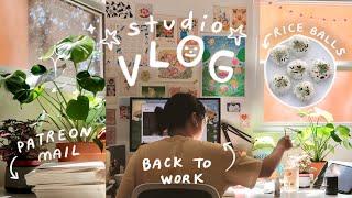 studio vlog 32 彡 packing patreon mail, meeting new art friends, lots of painting + FOOD 