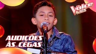 Alejandro Rodrigues canta 'Andorinha Machucada' nas Audições às Cegas – The Voice Kids |8ª Temporada