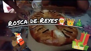 Buscando la Rosca de Reyes ‍/cortando la  rosca 