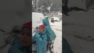 kids #kidsfashion #instakids #fashionkids #ig_kids #kidsofinstagram #cutekidsclub #manali #snowfall