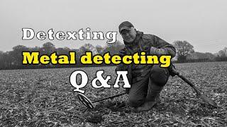 Metal detecting with the metal detector skill school