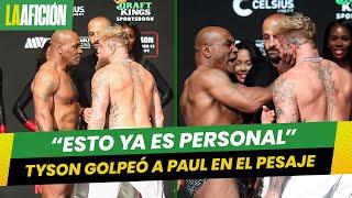 ¡Se fue con todo! Mike Tyson golpea a Jake Paul en la ceremonia de pesaje previo a su pelea