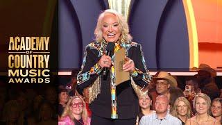 Tanya Tucker Presenting Single of the Year | ACM Awards 2023