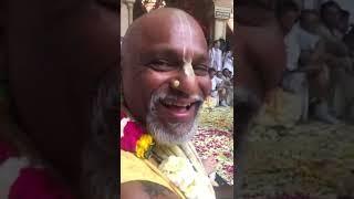 Madhav prabhu sharing prasad#kirtan #vrindavan #iskcon #prasad #harekrishna #krishna #radhe