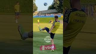 ЯРМОЛЕНКО віддає космічні паси 