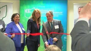 Grand opening held for Glass Center of Excellence