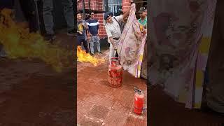 Lpg Gas cylinder safety tips// Lpg Gas cylinder fire video// Be Careful #shorts #viral  