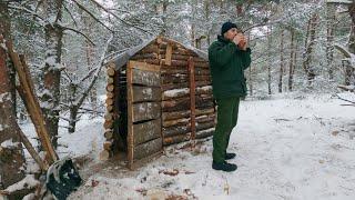 I HID in a FOREST DUGOUT from EXTREME FROST -25,6 F -32 С to SURVIVE. Bushcraft