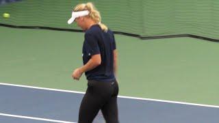 Caroline Wozniacki practicing in New Haven (Part 1)