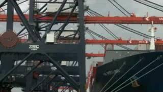 Euromax Terminal first commercial container operation