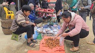 Poor boy - Harvesting fresh turmeric to sell at the market - The orphaned life of a 12-year-old boy