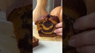 Perfectly Moist Pumpkin Marble Cake: Fall Flavors in Every Bite