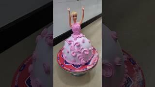 Beautiful new cake #cake #cakedecoratingtutorials #cakedesign #newcakedecoration #cakearttutorials