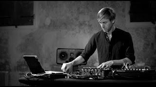 PLAYdifferently | Richie Hawtin Performance on MODEL 1