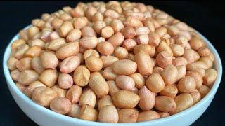 The chef taught me how to stir fry peanuts, which are fragrant and crispy when cooked,